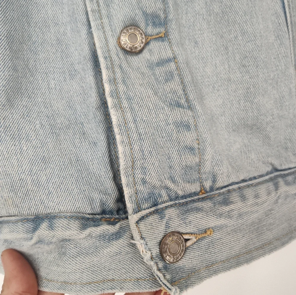 Vintage Banana Republic Men's Denim Jacket with Beige Leather Collar Size Medium